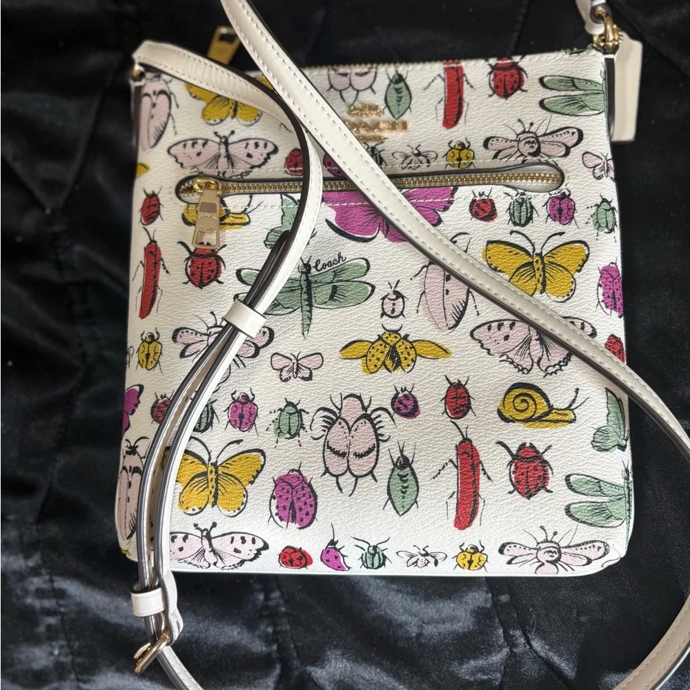 ✨ Coach Crossbody – Pre-Loved, Like New ✨ - Picture 3 of 8